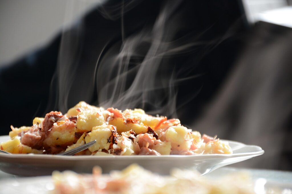 大分のだんご汁を郷土料理として楽しめるのはどこで食べる？